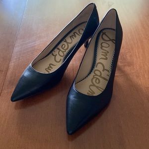 Sam Edelman size 8.5 black kitten heel